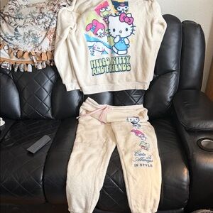 Hello Kitty and Friends Cream Lounge Set